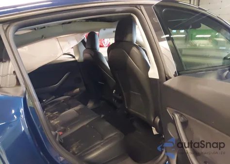 2021 Tesla Model Y Performance Dual Motor All-Wheel Drive z USA, uszkodzony, nr VIN 5YJYGDEF9MF230520